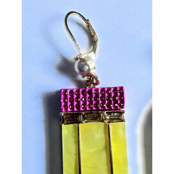 Betsey Johnson Gold Tone Back to School Pencil Mismatch Drop Earrings NWT - Picture 2 of 4